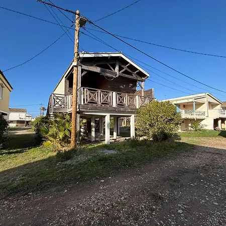 Aig 195 Chalet Loft En Bois Massif Avec Terrasse Et Vue Mer